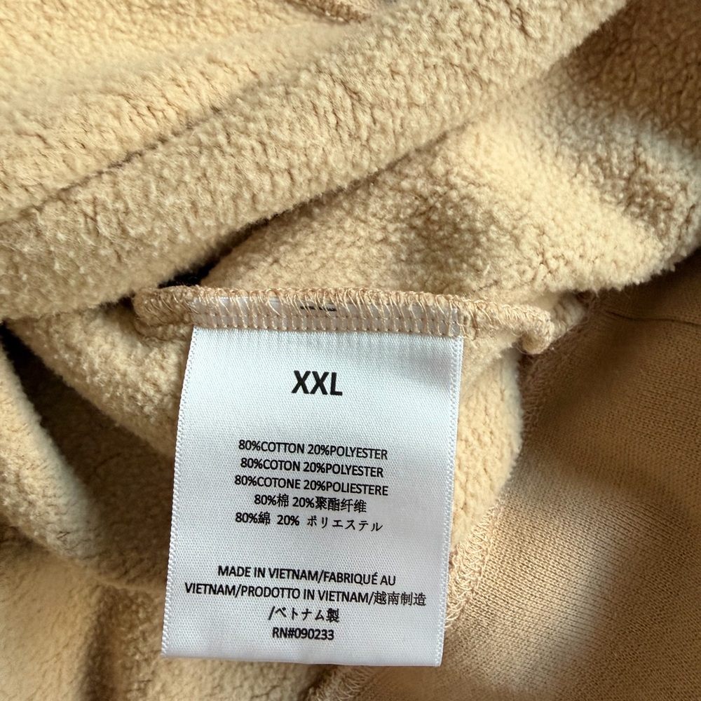 Essentials Sweatshirt - image 4